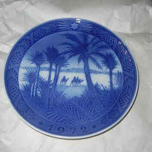 1972 ROYAL COPENHAGEN Christmas Plate  Osterland in the Dessert